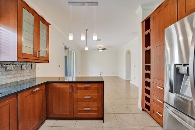 1958 NW 171st Ave, Pembroke Pines, FL 33028