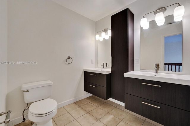 1958 NW 171st Ave, Pembroke Pines, FL 33028