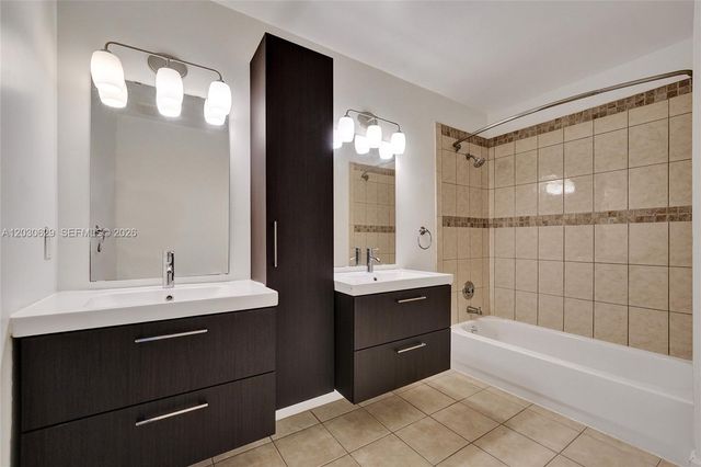 1958 NW 171st Ave, Pembroke Pines, FL 33028
