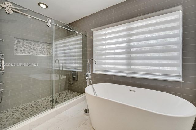 1958 NW 171st Ave, Pembroke Pines, FL 33028