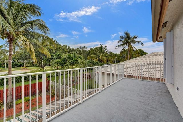 1958 NW 171st Ave, Pembroke Pines, FL 33028