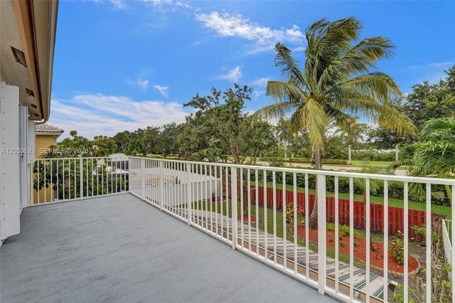 1958 NW 171st Ave, Pembroke Pines, FL 33028