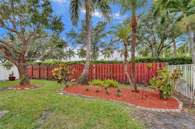 1958 NW 171st Ave, Pembroke Pines, FL 33028