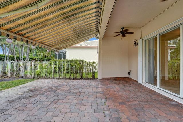 1958 NW 171st Ave, Pembroke Pines, FL 33028