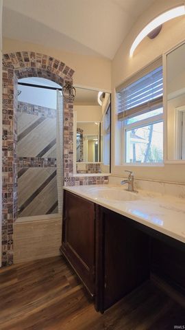 611 Jobes Lane, Evansville, IN 47712