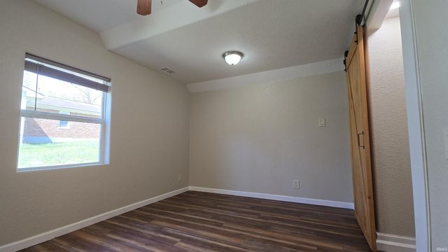 611 Jobes Lane, Evansville, IN 47712