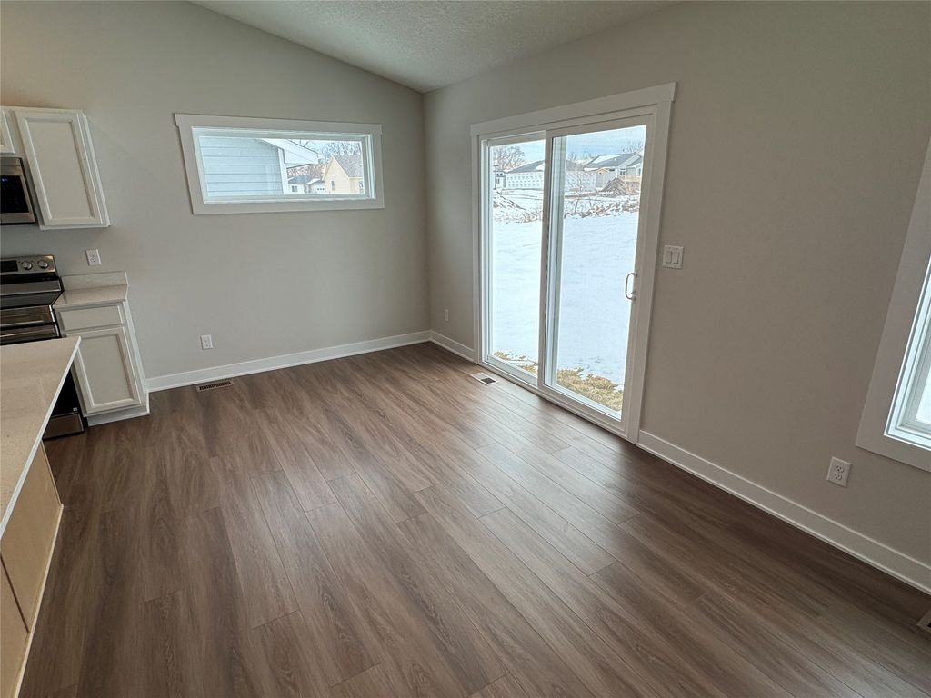 4420 SW 23rd Street, Des Moines, IA 50321