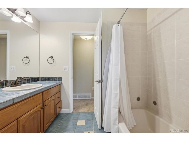 6068 S Locust Cir, Centennial, CO 80111
