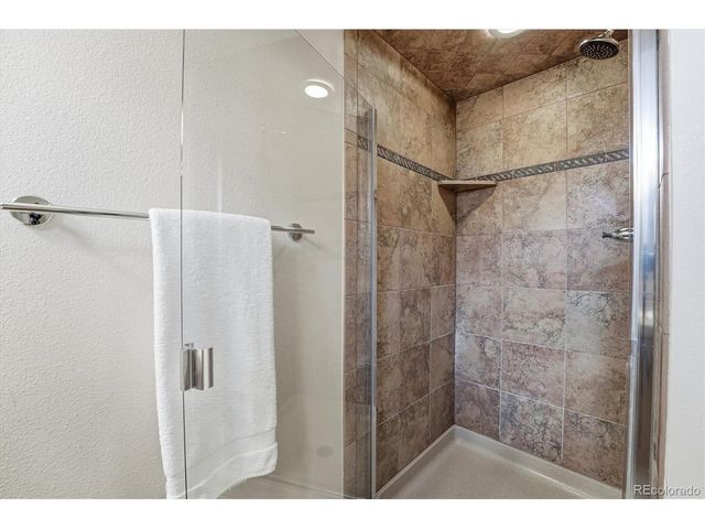 6068 S Locust Cir, Centennial, CO 80111