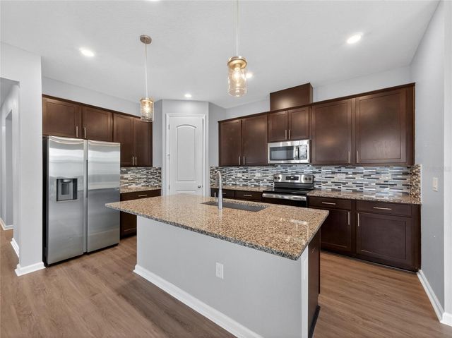 8053 CHERRYSTONE STREET, Leesburg, FL 34748