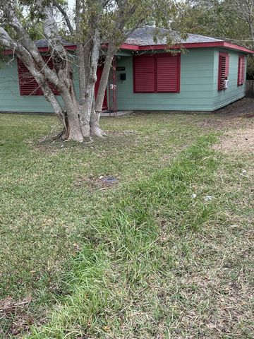 2109 Briar Lane, La Marque, TX 77568