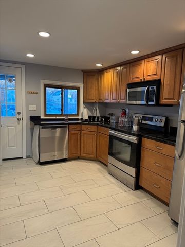 38 Vine B, Saugus, MA 01906