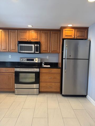 38 Vine B, Saugus, MA 01906