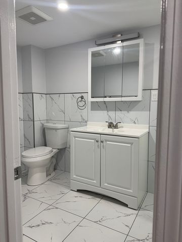 38 Vine B, Saugus, MA 01906