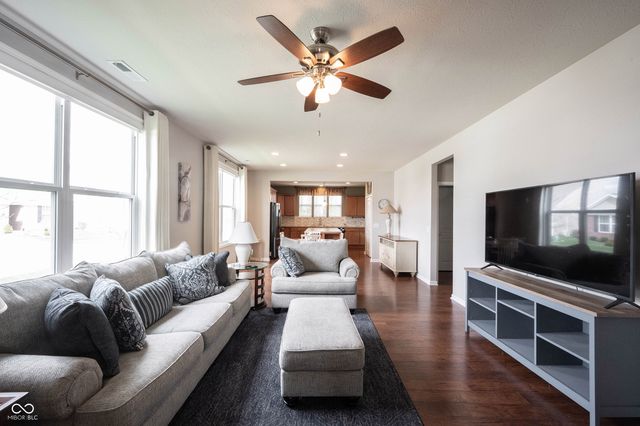 16524 Cava Drive, Fishers, IN 46037