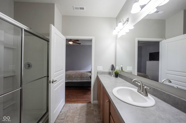 16524 Cava Drive, Fishers, IN 46037