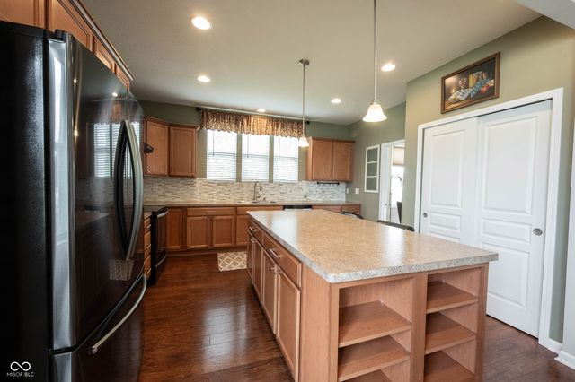 16524 Cava Drive, Fishers, IN 46037