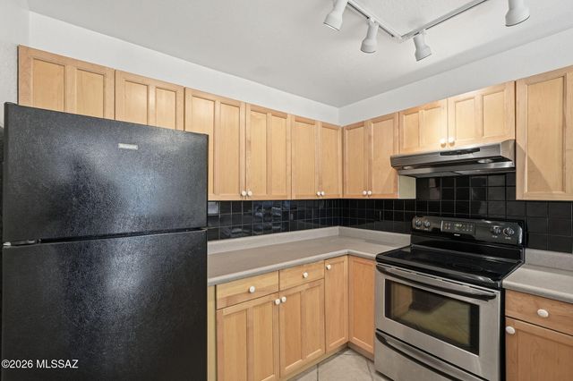 7610 E Callisto Cir Unit 49, Tucson, AZ 85715