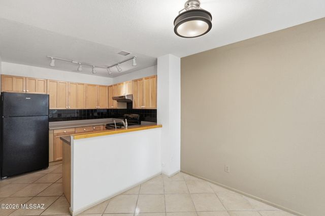 7610 E Callisto Cir Unit 49, Tucson, AZ 85715