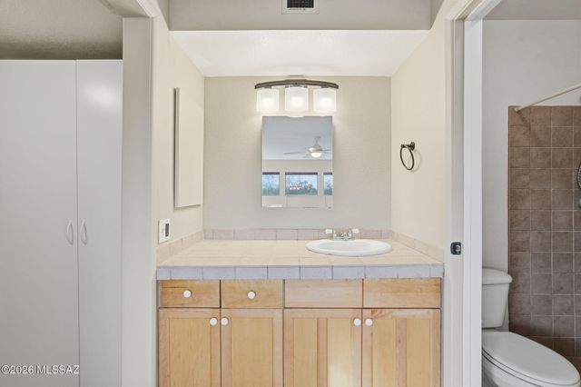 7610 E Callisto Cir Unit 49, Tucson, AZ 85715