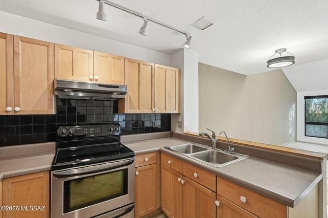 7610 E Callisto Cir Unit 49, Tucson, AZ 85715