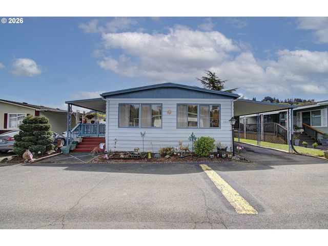 2424 NIGHTINGALE Ln, Kelso, WA 98626