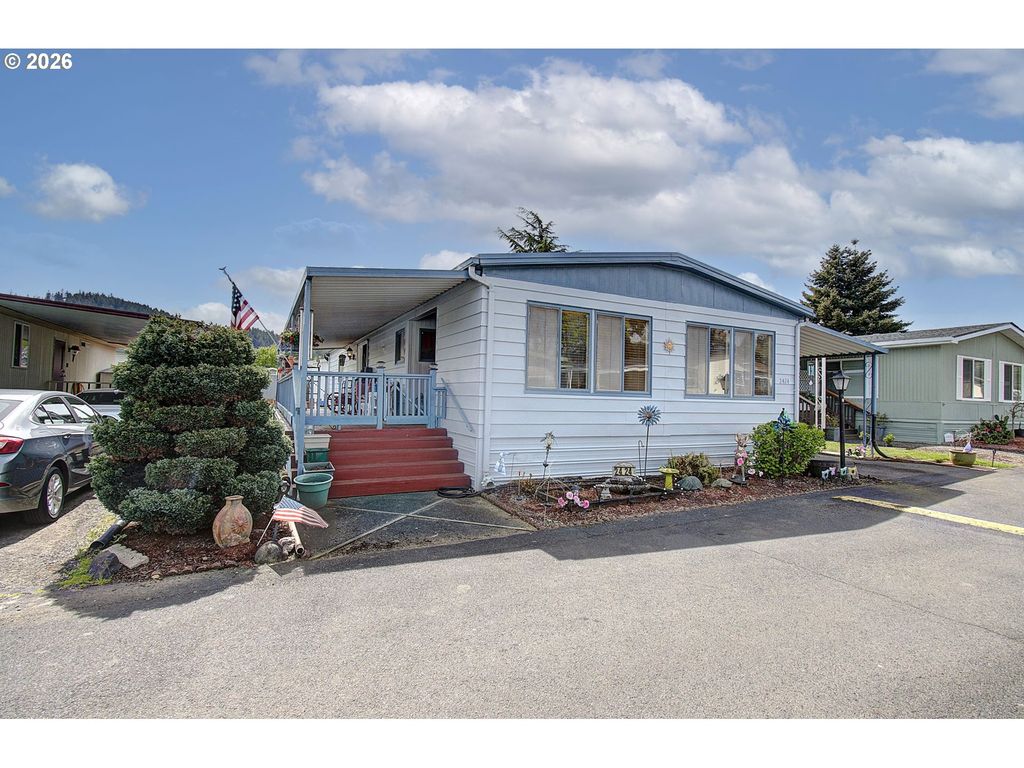 2424 NIGHTINGALE Ln, Kelso, WA 98626