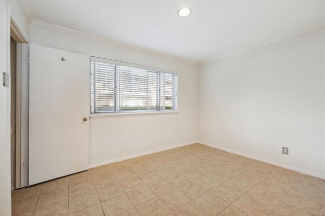 4040 San Felipe Street 135, Houston, TX 77027
