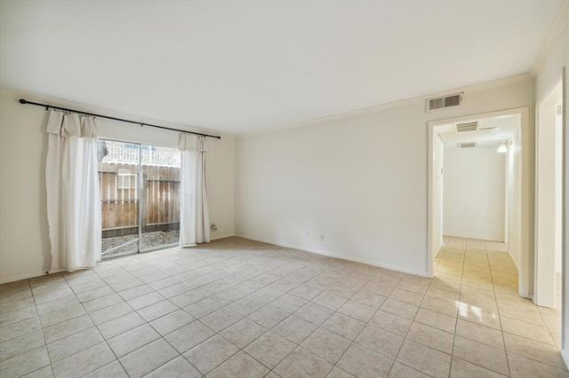 4040 San Felipe Street 135, Houston, TX 77027