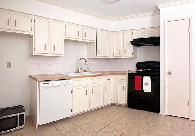 4040 San Felipe Street 135, Houston, TX 77027