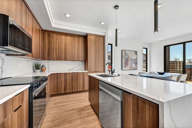 1131 Emilia Avenue, Lowell, AR 72745