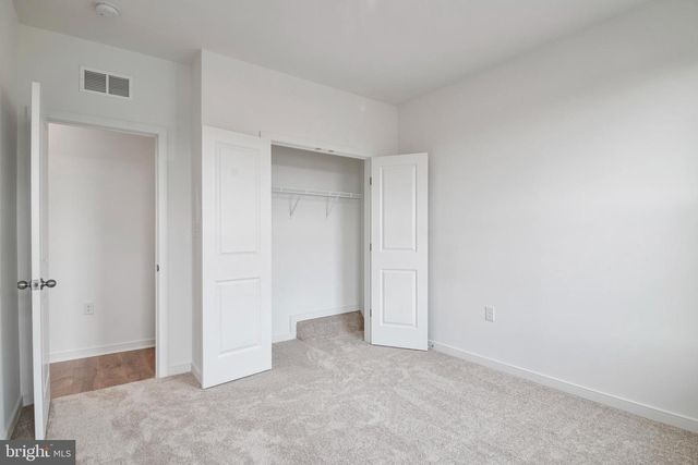 20935 BLUEBIRD SQ, Sterling, VA 20165