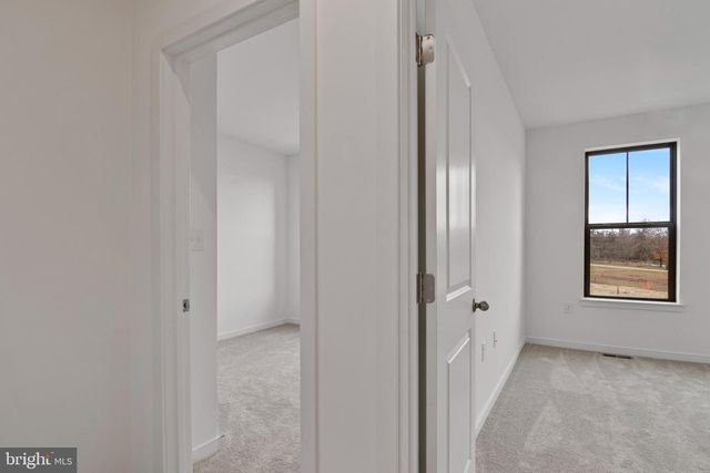 20935 BLUEBIRD SQ, Sterling, VA 20165