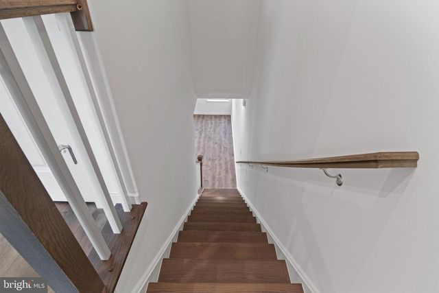 20935 BLUEBIRD SQ, Sterling, VA 20165