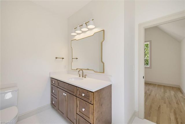 568 N Bunker Hill Road, Oak Ridge, NC 27310