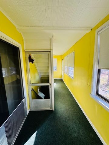 158 Monrovia St, Springfield, MA 01104