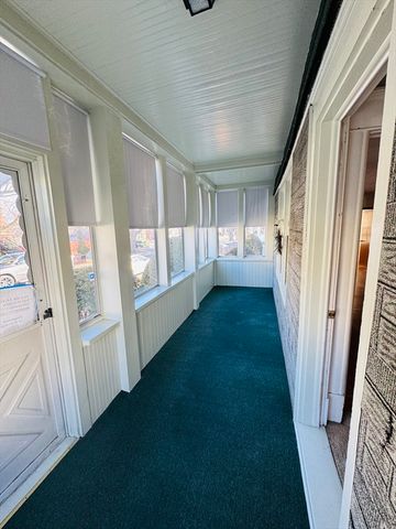 158 Monrovia St, Springfield, MA 01104