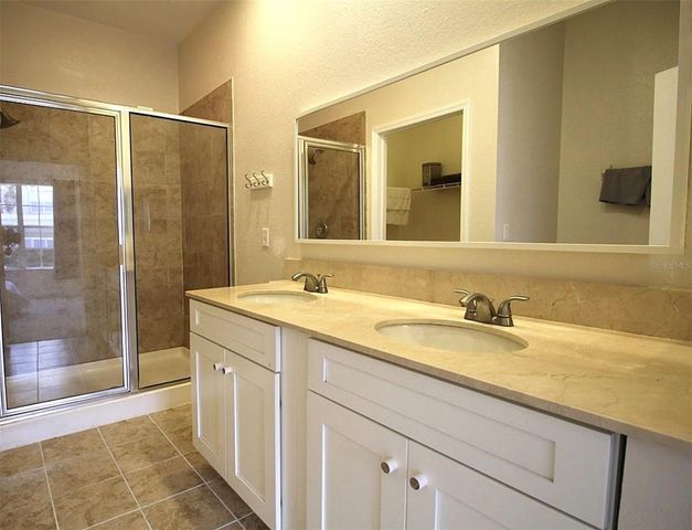 3001 LAUREL PARK LANE 105, Kissimmee, FL 34741