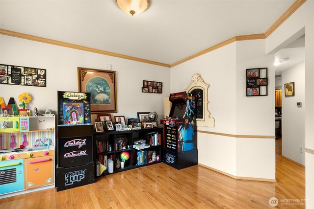 836 SW 345th Street, Federal Way, WA 98023