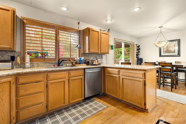 836 SW 345th Street, Federal Way, WA 98023