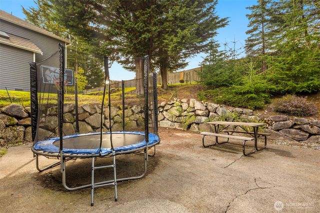 836 SW 345th Street, Federal Way, WA 98023