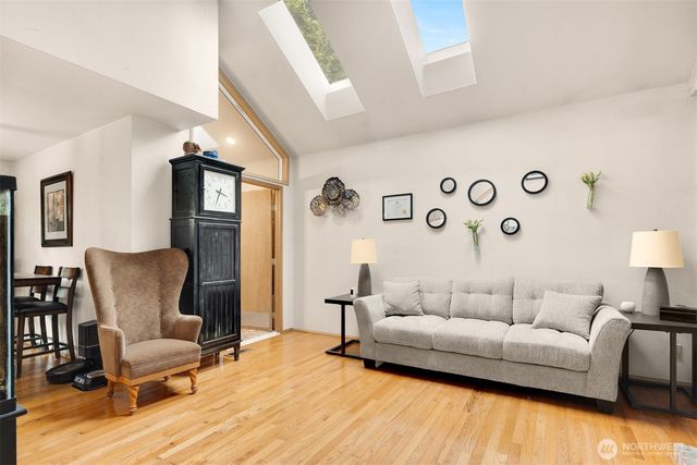 836 SW 345th Street, Federal Way, WA 98023