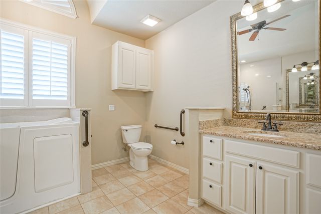 609 Trails End Court, Hurst, TX 76054