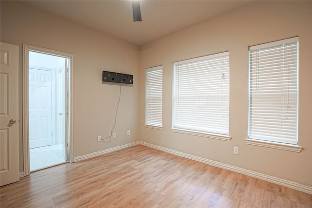 609 Trails End Court, Hurst, TX 76054