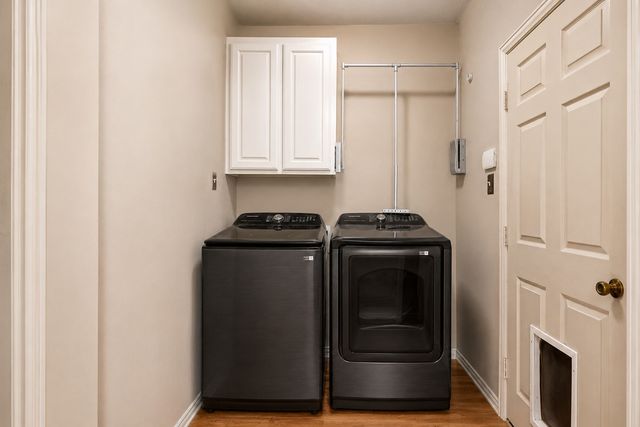 609 Trails End Court, Hurst, TX 76054
