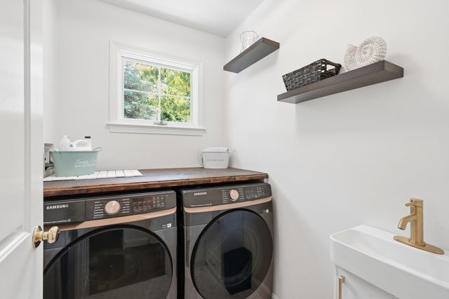 25 Hidden Valley Rd, Marshfield, MA 02050