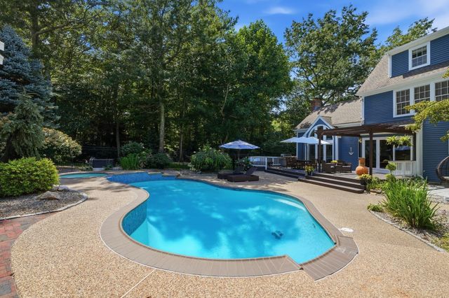 25 Hidden Valley Rd, Marshfield, MA 02050