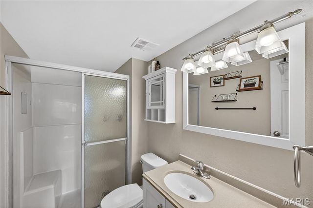 1465 Heritage Landing 35, St Charles, MO 63303