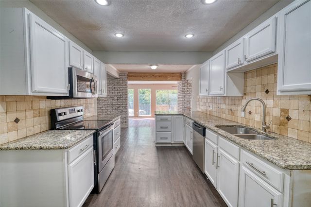 7540 Monterrey Drive, Fort Worth, TX 76112