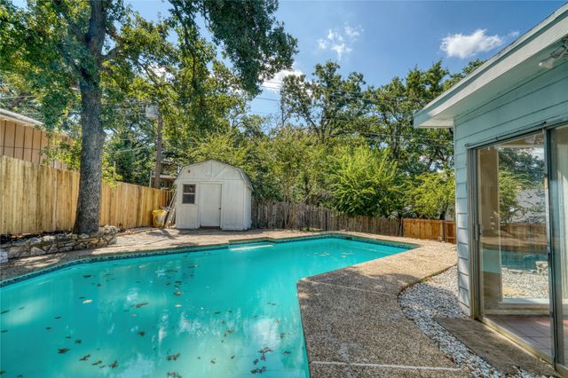 7540 Monterrey Drive, Fort Worth, TX 76112